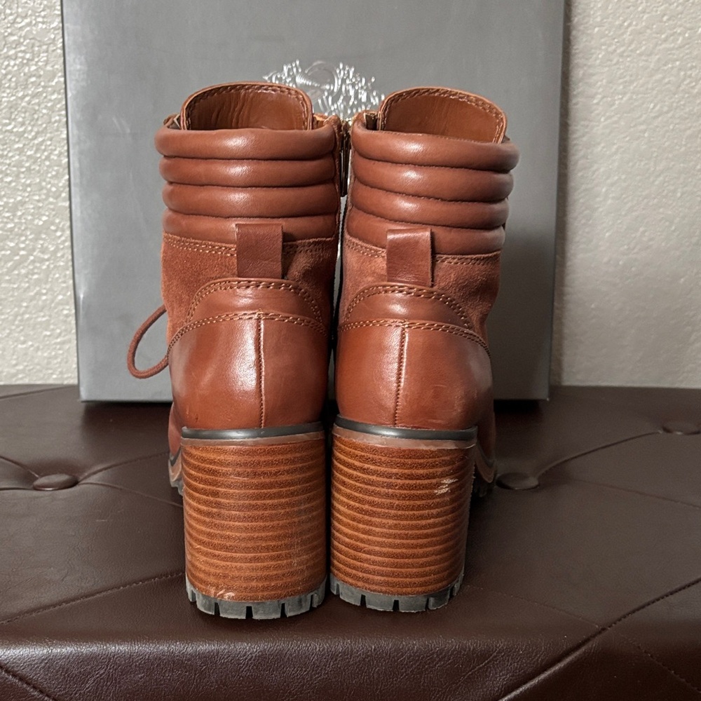 Vince Camuto Women's Lace-Up Brown Boots - Picture 3 of 7